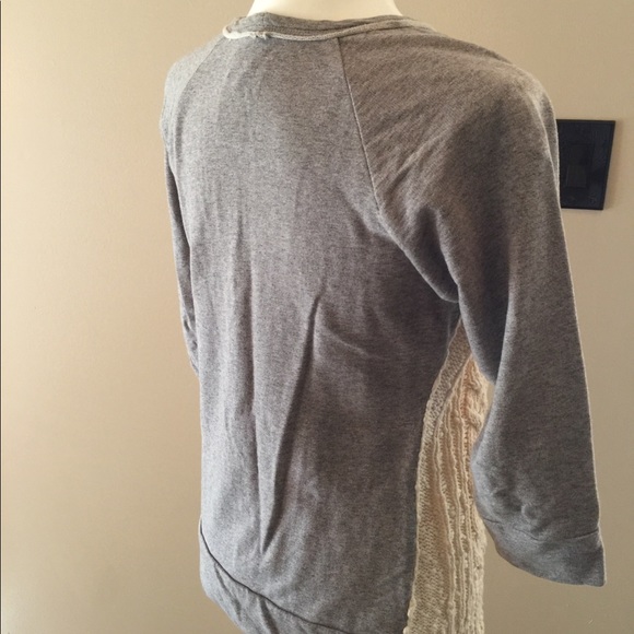 Sweater/Sweatshirt - Picture 2 of 4